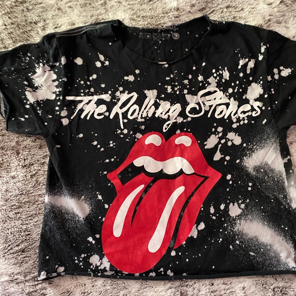 Cropped Rolling Stones shirt